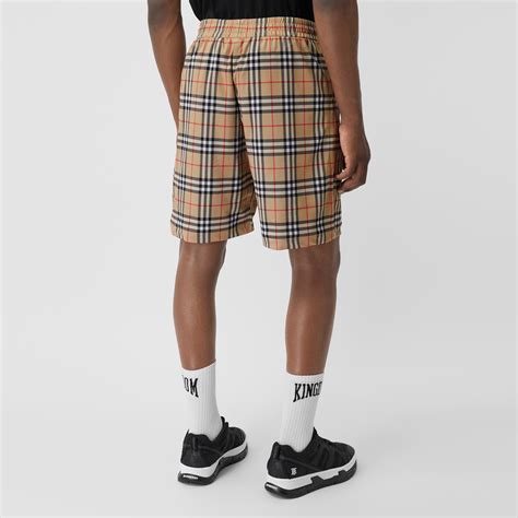 pantaloni burberry uomo|burberry men's shorts.